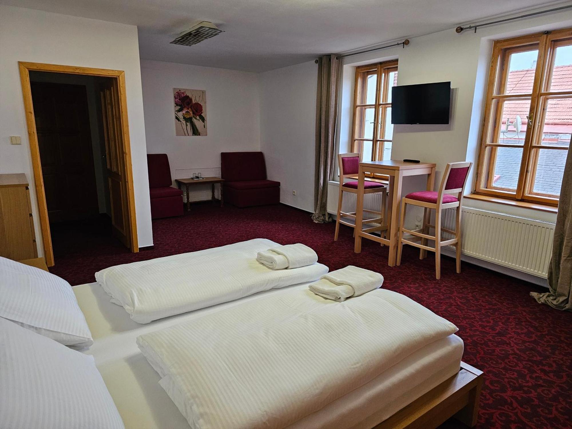 Hotel Bila Pani Jindřichův Hradec Zimmer foto